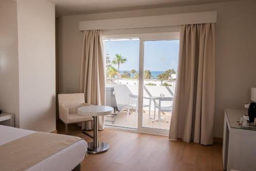 SENTIDO Aequora Lanzarote Suites