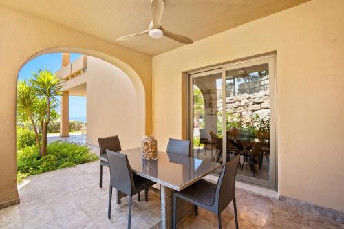 Sea View Pool & Terrace 3BR in Benahavís Hills