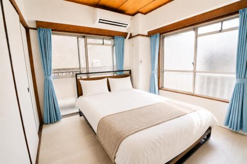 303Room 1 Stop from Ikebukuro Entire 35m on 3st Floor 2 Bedrooms for up to 6 Guests 3Minute Walk to Don Quijote