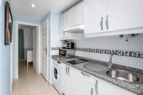 GuestReady - Modern Stay with Pool and Terrace