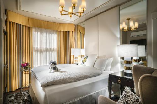 Staypineapple, An Elegant Hotel, Union Square Image