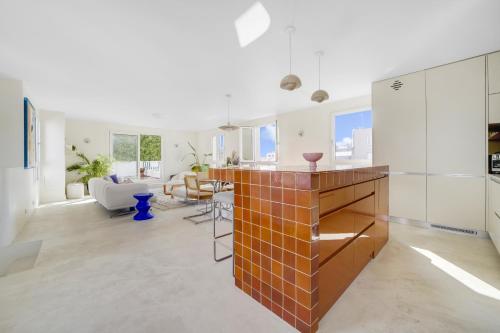Hello Flat - Luxury Duplex with View of Montmartre