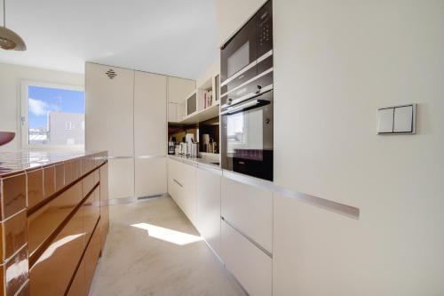 Hello Flat - Luxury Duplex with View of Montmartre