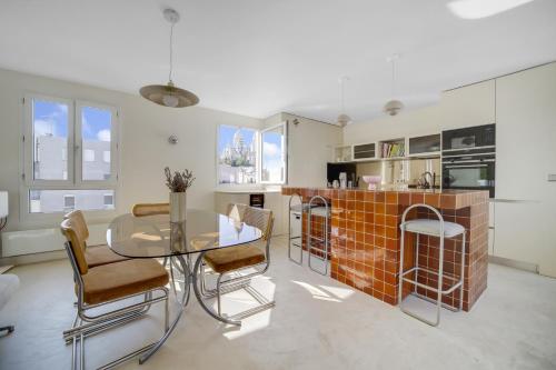 Hello Flat - Luxury Duplex with View of Montmartre