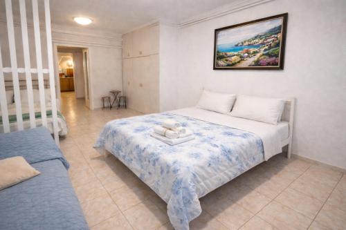 Piraeus Supreme Grand by the sea