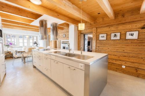 Chalet Sibylle with Sauna and Gym