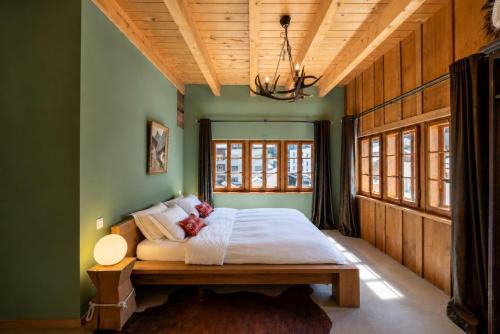 Chalet Sibylle with Sauna and Gym