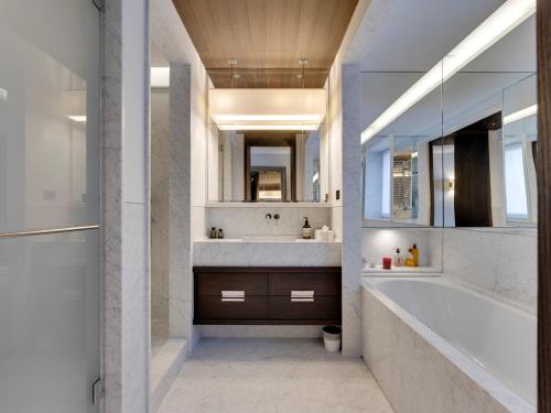 Appartement de luxe à Tignes avec jacuzzi et parking, pour 12 pers.