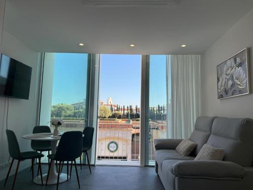 White River View 208