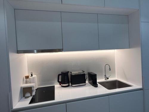 White Garden View 204