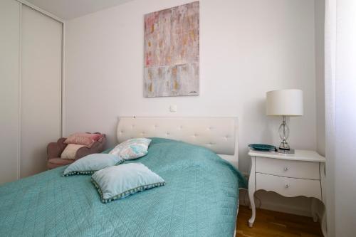 Brand new Luxury apartment G & L One