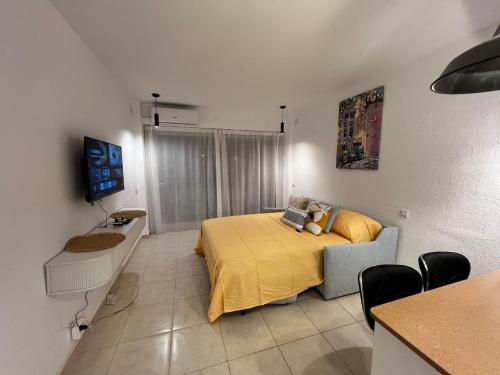 Apartamento equipado con vistas en Roses