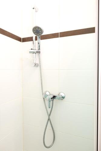 Central Stylish Apartment with Free Parking