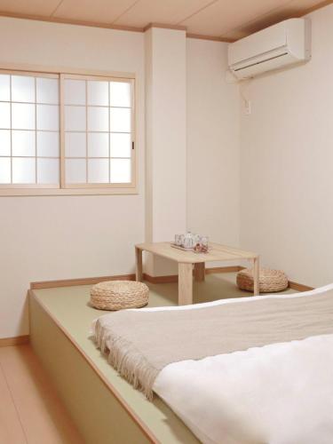 Direct train access to Namba! cozeyretreat 天下茶屋 天下茶屋駅徒歩4分 2階建て一棟貸し 5寝室 最大13名