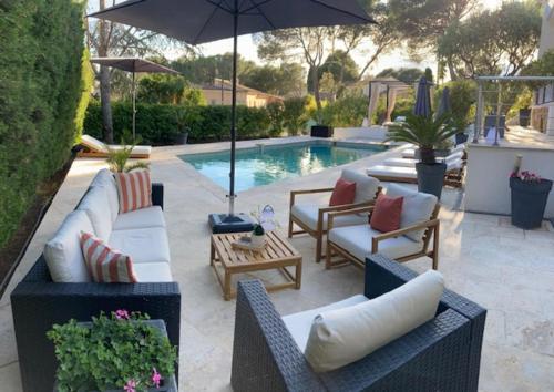 Villa "LES ALIZES" Etage côté PISCINE - APERCU MER