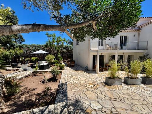 Villa "LES ALIZES" Côté jardin - Bord de mer