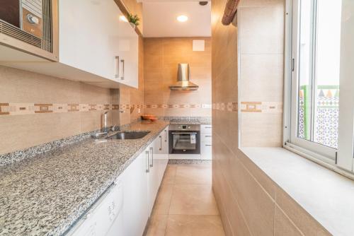 Home2Book Seville House with Private Rooftop