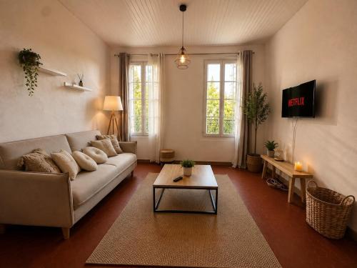 A must-see - Bright - Heart of Avignon