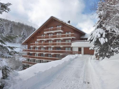 Résidence Les Brimbelles - Appartement 2 pièces pour 4 personnes situé dans le centre de Méribel proche des commerces et des pistes de ski MAE-1684