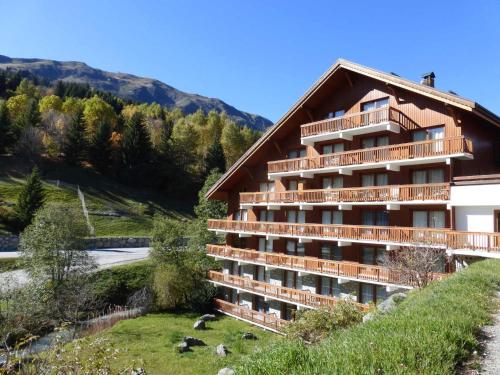 Résidence Les Brimbelles - Appartement 2 pièces pour 4 personnes situé dans le centre de Méribel proche des commerces et des pistes de ski MAE-1684