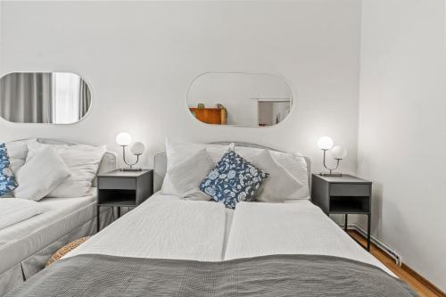 Monthly Stays - Chic Apartment up to 8 - Near Meidling