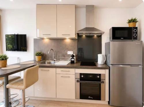 L'Elyo - Cosy Apt Cannes - 200m beach -AC- Parking