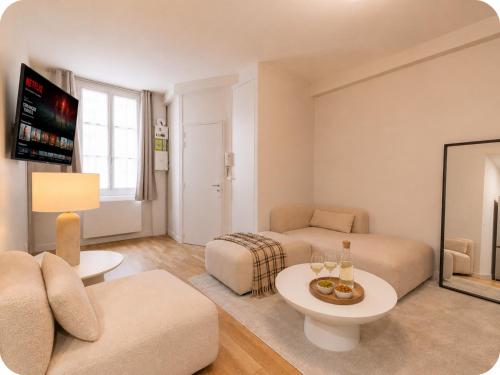 NEW Stylish 4 stars Apt, 12 Min Walk to Le Marais