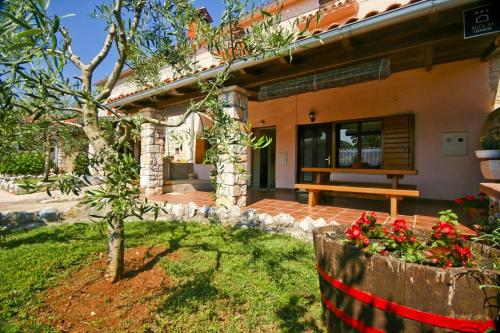 Holiday Home Orihi – Photos 3