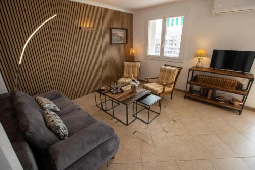Panoramic apartment 5 min from Palais