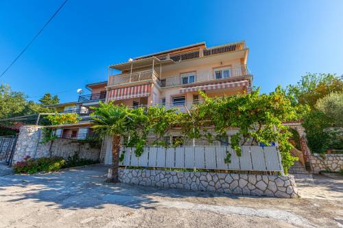 Apartments in Dramalj 41601
