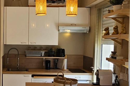 Bright studio apartment with terrace in Cannes