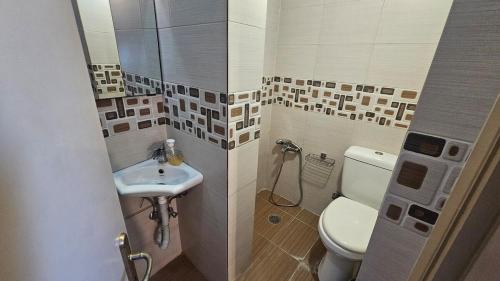 Lithos Apartment