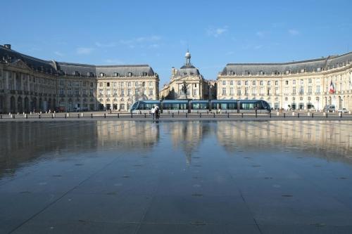 Gallery image of L'Escale d'Aquitaine in Bordeaux