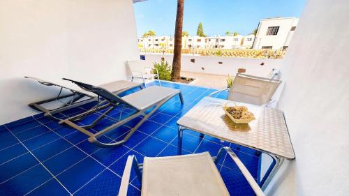 Apartment Bellissima with pool and Wi-Fi, 200m from the sea in Puerto del Carmen