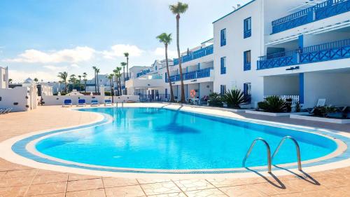 Apartment Bellissima with pool and Wi-Fi, 200m from the sea in Puerto del Carmen