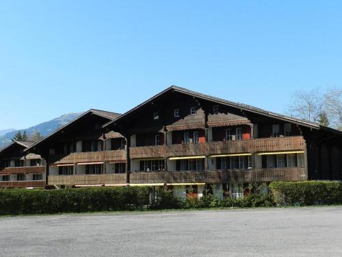 Apartment Oberland Nr- 7 Appartement-Fewo- Dusche oder Bad- WC 8-Bettwohnung by Interhome