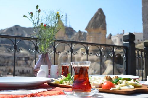 Jídlo v hotelu nebo okolí