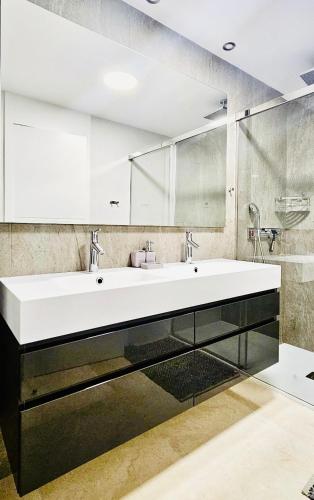 Sunset Cliffs Benidorm, Holiday Apartment with sea view