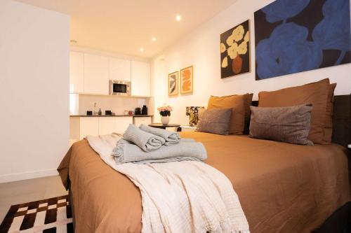 Charlot Studio in the Heart of Haut Marais