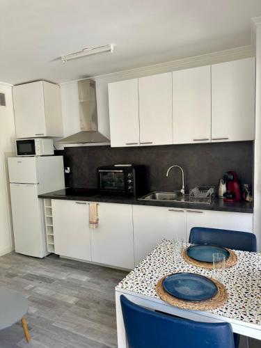 Bright studio with balcony near tram