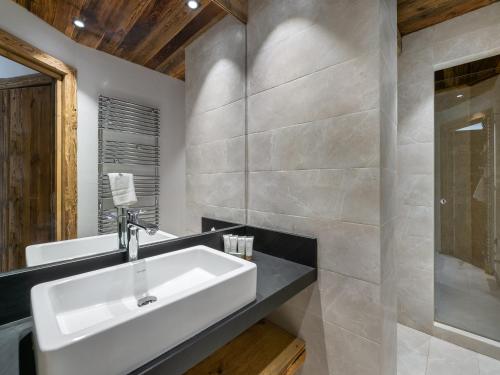 Appartement de luxe avec sauna et terrasse au centre de Val d'Isère