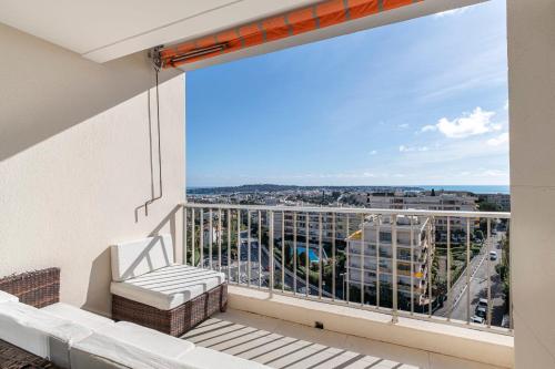 Apartment with pool - sea view
