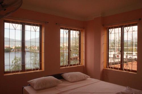 Katil atau katil-katil dalam bilik di Good Morning Kampot