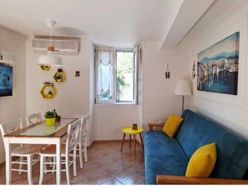 Apartment Megi in Supetar historical core