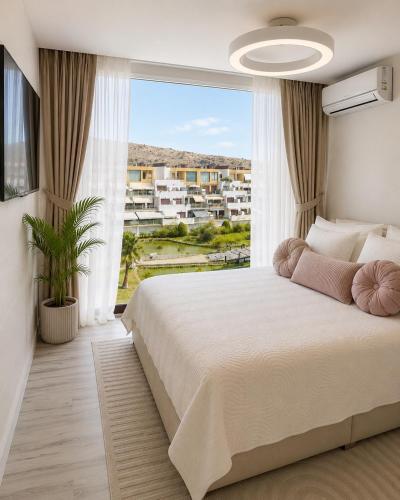 Elite Panoramic Duplex Penthouse Resort & Spa