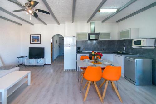 WELCS APARTAMENTO 496 EMP con piscina comunitaria