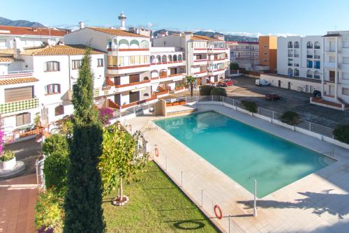 WELCS APARTAMENTO 496 EMP con piscina comunitaria