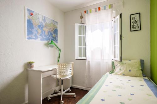 Private Room Near Airport and Oriente Station