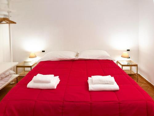 Historic apartment with private courtyard in Santa Croce