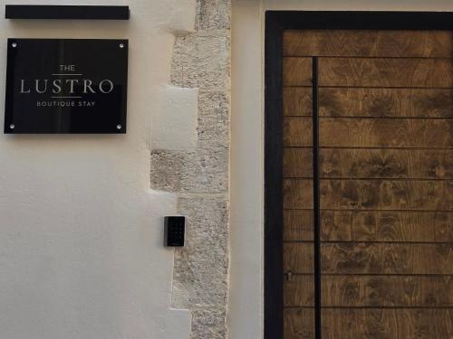 Lustro boutique stay